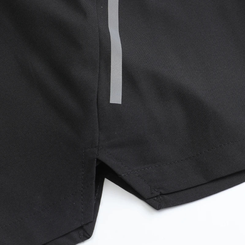 Shorts Masculinos de Esporte com Faixa Refletiva e Bolsos